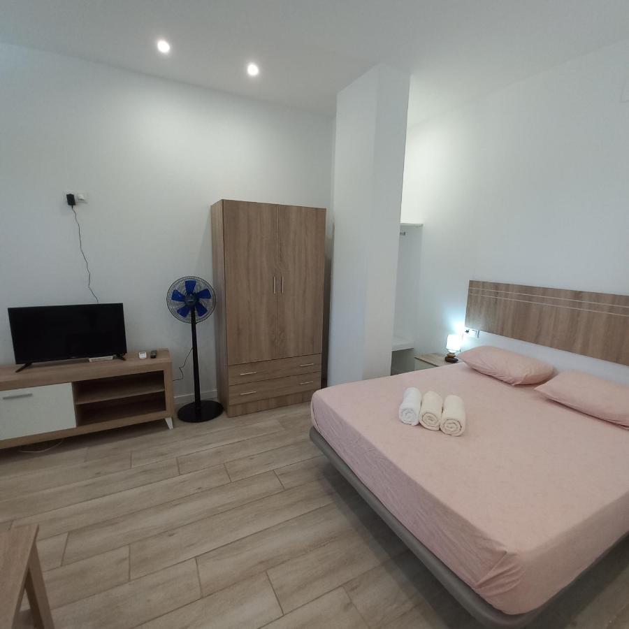 Malaga Velarde Center 3 Apartment Luaran gambar