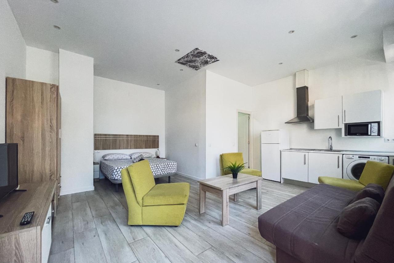 Malaga Velarde Center 3 Apartment Luaran gambar